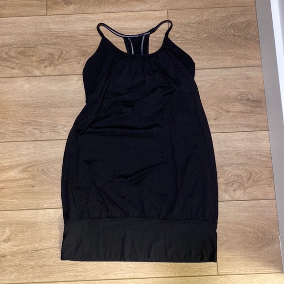 Lululemon|4 No Limits black tank with sports bra - Picture 4 of 7